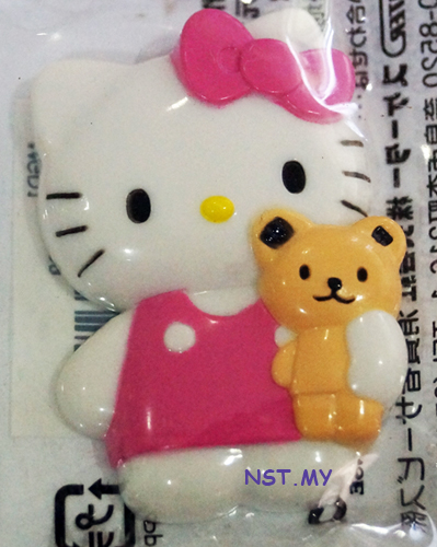 Hello kitty and Bear Magnet - Click Image to Close